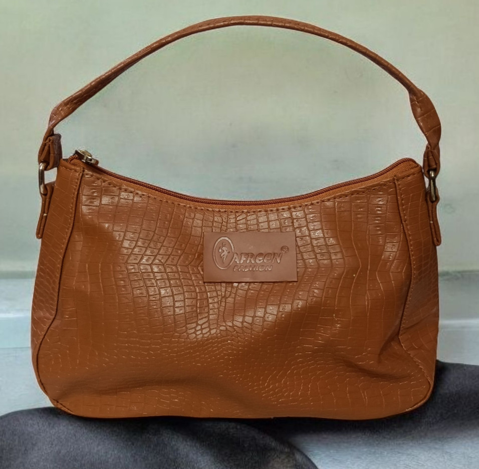 Croc Embossed Leather Hobo Bag- Luxury Shoulder Handbag for Contemporary Brands – Premium Hobo Handbag for Fashion Brands | Afreen Fashion